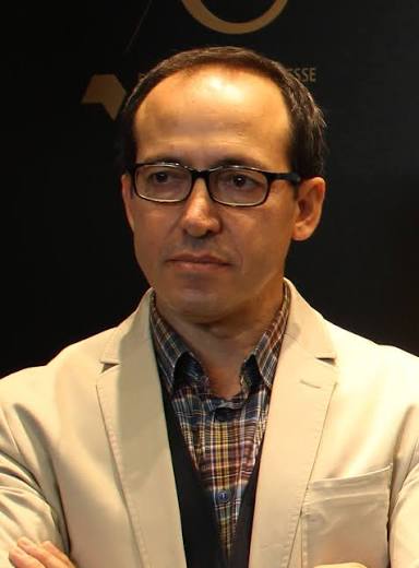Burhan Sönmez - Wikipedia
