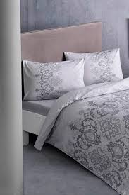 Gri nevresim takımı ve sevdiğin markaların yeni sezon ürünleri ve kampanyaları trendyol'da! Tac Ranforce Janet Gri Nevresim Takimi Tek Kisilik Tek Kisilik Nevresim Takimi Tac