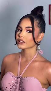 Presentadora Oficial del Casting @lavozdeorienteoficial efectuado hoy en  @tusambilmgta donde se presentaron los posibles seleccionados por la Isla  de Margarita para la edición 2025😎🥹 Ella @elena_alva1 ...