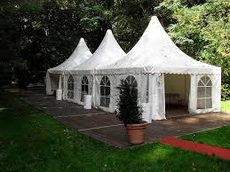 Mit ihren 13 ps fräst sie auch sehr harte. Mittelalterliches Wasserschloss In Koln Mieten Eventlocation Und Hochzeitslocation Location Mieten Com