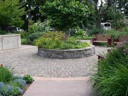 Specimen Tree As Focal Point Garden Structures Formal Gardens Specimen Trees