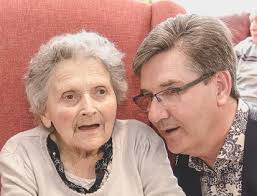 PHOTO GALLERY 2: Daniel O'Donnell visits Craddock House Nursing Home, Naas 