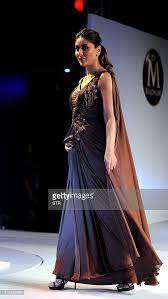 Indian Bollywood Actress Kareena Kapoor Khan Attends A Promotional Indian Bollywood Actress Indian Actress Pics Indian Bollywood