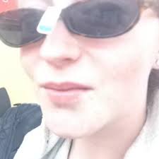 Kate Kanieff (@kateflynny)