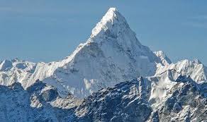 10 cele mai inalte varfuri din romania. Everest Nu Mai Este Cel Mai Inalt Munte Din Lume Gazeta De Nord Vest