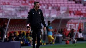Sergio conçeiçao was also in the list with 3 options but bruno lage is the favourite as of today. Benfica Lissabons Trainer Bruno Lage Tritt Kurz Nach Pleite Zuruck Eurosport