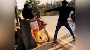 बॉयफ्रेंड के साथ टूरिस्ट प्लेस पर घूम रही थी पत्नी, अचानक पहुंचा पति! फिर चचेरे भाई संग मचाया बवाल