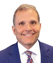 Chris Weiler's Instagram, Twitter & Facebook