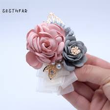 You're planning the party of a lifetime, and we are here to help you. Wedding Supplies Wedding Flowers Party Prom Pin On Ladies Mum Of Bride Rose Corsage Buttonhole Flowers Petals Garlands