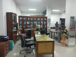 Bukan hanya di kantor melainkan untuk dirumah minimalis pun juga harus diterapkan. Dinkes Labuhanbatu Semprotkan Disinfektan Di Ruang Kerja Kantor Bupati