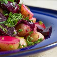 Salade De Betteraves Facile Recette En 2020 Betterave Salade Betterave Etre En Bonne Sante