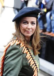 Tamara van ark (born 11 august 1974) is a dutch politician of the people's party for freedom and democracy (vvd) who has been serving as minister for medical care in the cabinet of prime minister. Thieme Het Is Hier Wel Een Beetje Oppassen Het Parool