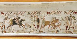 On it, embroidered in brightly colored wool, are figures of men, animals, buildings, and ships. Viele Fallen In Der Schlacht Und Konig Harold Wird Get 610979