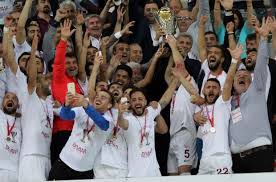Fenerbahçe'nin şampiyonluğuyla sonuçlanan sezonu son sırada tamamlayan altınordu, ligden düşerken 2. Bandirmaspor Ptt 1 Lig E Yukseldi