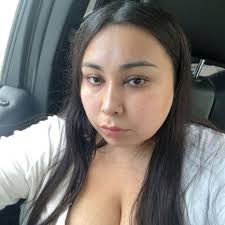 I want to shout out to my boys stepmom, who did my hair a few weeks ago.  Thank you for making me feel confident again. I haven't gone to the salon  since