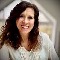 Josie Conway's Instagram, Twitter & Facebook