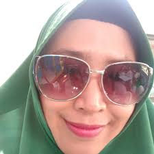 BIRTHDAY HAPPY HAPPY Today is my 4th Birthday and my says I am gorgeous,  but am I really