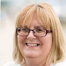 Linda Mortimer's Instagram, Twitter & Facebook