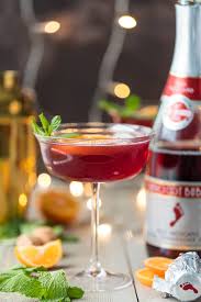 But don't let the fact that it's 2020 bring your celebration down completely. Sparkling Holiday Flirtini Holiday Cocktail Recipe The Cookie Rookie