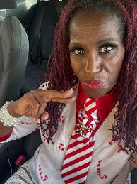 Aldi outfit with diy necktie necklace