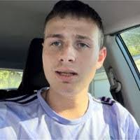 Alex Zak's Instagram, Twitter & Facebook