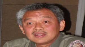 Dan Tomi's Instagram, Twitter & Facebook