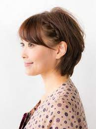 ショートヘアのアレンジ編み込み 自分で簡単にできるやり方 ヘアスタイリング ショート ヘアアレンジ ウェディング ボブ