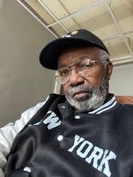 croLhg 一年W客o。 GAS WAS CHEAP, MUSIC WAS LOUD, AND FRIDAY NIGHTS FELT LIKE  THEY COULD LAST FOREVER.