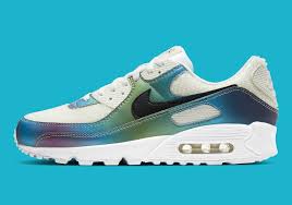 This Nike Air Max 90 Is Covered In Air Bubbles Nike Air Max Nike Nike Air Max 90