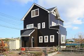 戸建て 外壁 のリフォーム施工事例 ダークブラウンの家 リフォーム施工事例 牧之原市 御前崎市 菊川市 掛川市 吉田町のリフォームはユキトシに 住宅 外観 リフォーム 施工事例 家 リフォーム