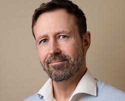 18-årsdagen var Eric James Kurths siste skoledag. Syv år senere skjønte han  hva som var galt.