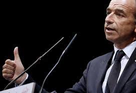 Rose Mouton's Instagram, Twitter & Facebook