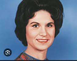 George and Tammy two of my favorites! Two of the most iconic country  singers of all time were married! What a power couple but it sounds from  all interviews it wasn't all