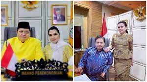 Maybe you would like to learn more about one of these? Potret Kompak Airlangga Hartarto Dan Sang Istri Yanti Airlangga Momong Cucu Hingga Bekerja Bersama Tribunnews Com Mobile