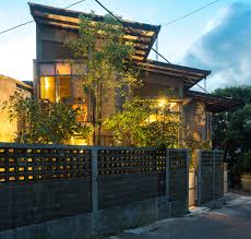 See reviews and photos of gardens in sri lanka, asia on tripadvisor. Chinthaka Wickramage Associates Built Pagoda House With Protruding Facade In Sri Lanka