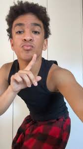 Chad Lopez (@_chadlopez_)