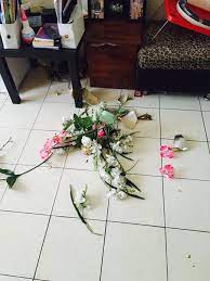 Lukisan adalah kerja kerja peringkat awal dalam bentuk imej untuk menghasilkan karya karya yang lebih kompleks seni halus animasi seni bina dan sebagainya. Anak Pakcik Mally Mereka Pecahkan Pasu Bunga Pula Kali Ni