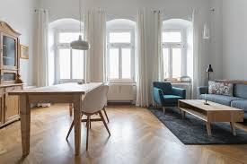 I was hoping i'd at least squeeze in a dinner, but i just couldn't figure out how to make time for it, no matter how much i squinted at my. Wohnzimmer Neustadt Dresden Wohnzimmer