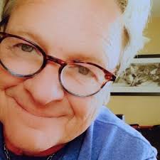 Robin Jeffries ✝️🌴🦥🌻 (@robinjeffries91)