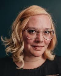 Laurel Albrecht's Instagram, Twitter & Facebook