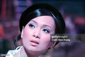 134 Charles Knott Photos & High Res Pictures