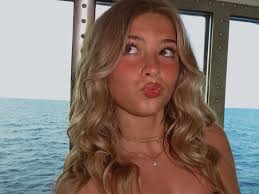 Avery (@averyleroy) • Instagram photos and videos