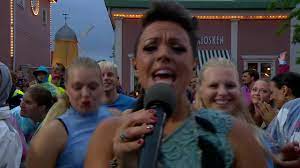 Publiklösa lotta på liseberg tappar tittare. Lotta Engberg I M So Excited Lotta Pa Liseberg Tv4 Youtube