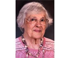 Michelle Pifer's Instagram, Twitter & Facebook