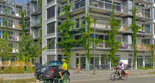 Zimmer die wohnung befindet sich im dachgeschoss eines mehrfamilienhauses, in der nähe vom rathaus kirchheim und kirchheimzentrum (10 min. Heidelberg Village Nachhaltige Und Soziale Architektur