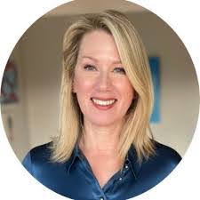 Janet Elston's Instagram, Twitter & Facebook