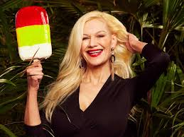 Arriving in an alpine village a crook is mistaken for a recently deceased doctor and decides to impersonate him. Dschungelcamp 2019 So Sah Sibylle Rauch Fruher Einmal Aus Tv
