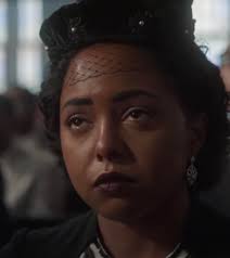 I wanted to share something with you all. For ten years I lived in and  lovingly decorated and restored my beautiful 1913 home in Greenwood ms.  Last night I was watching the