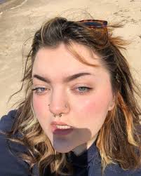 Ellery Brown (@eeniledam) • Instagram photos and videos