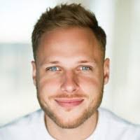 Andrew Ellington's Instagram, Twitter & Facebook